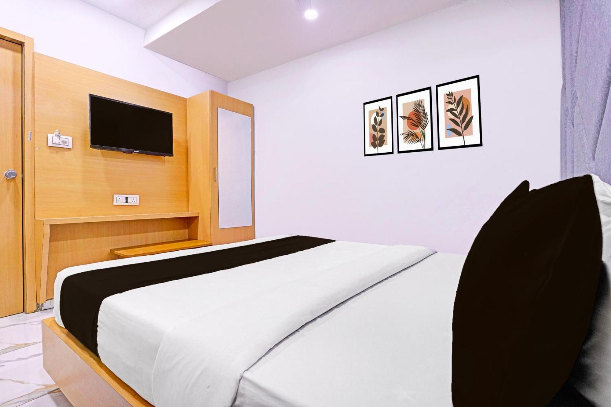 Hotel O Patang 24 Ahmedabad Exterior photo