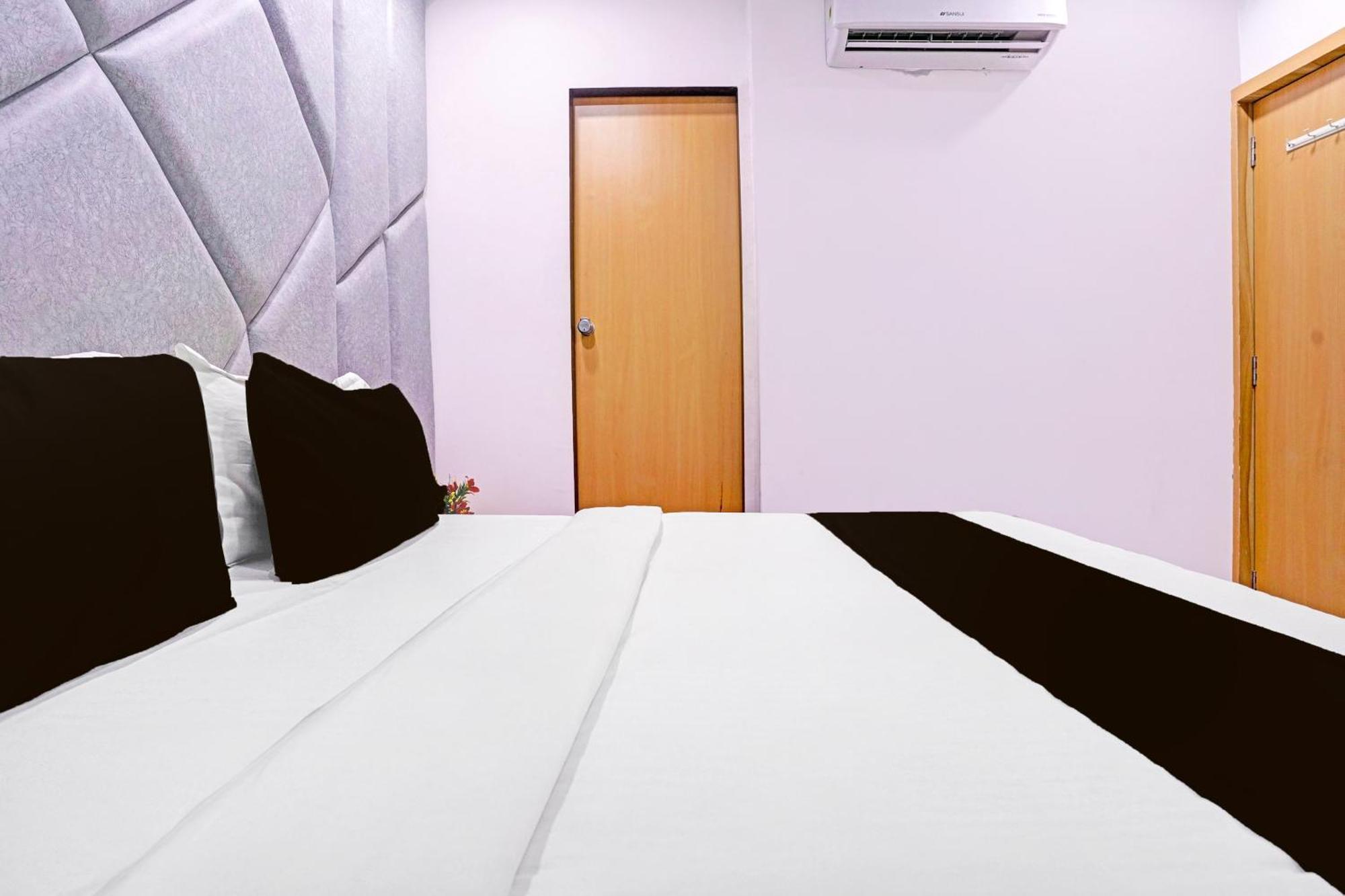 Hotel O Patang 24 Ahmedabad Exterior photo